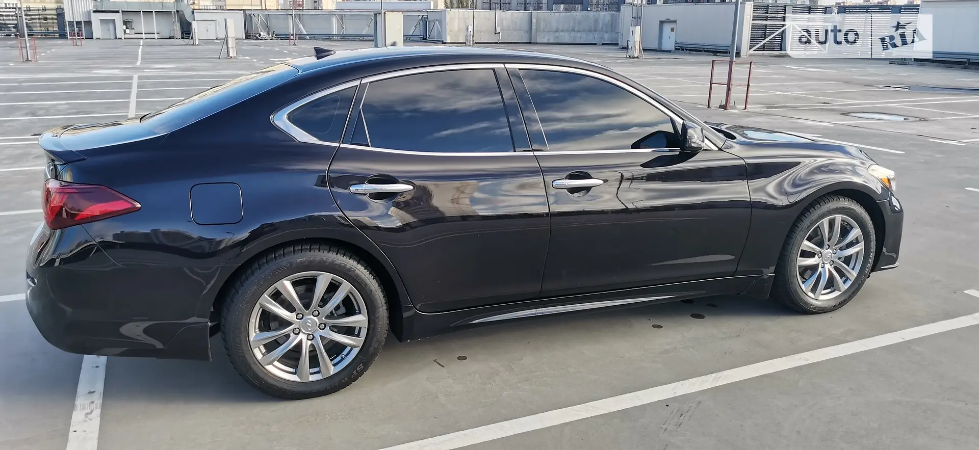 Infiniti Q70 2015 VIN JN1EY1AP5GM470014 фото оголошення 8 з 40