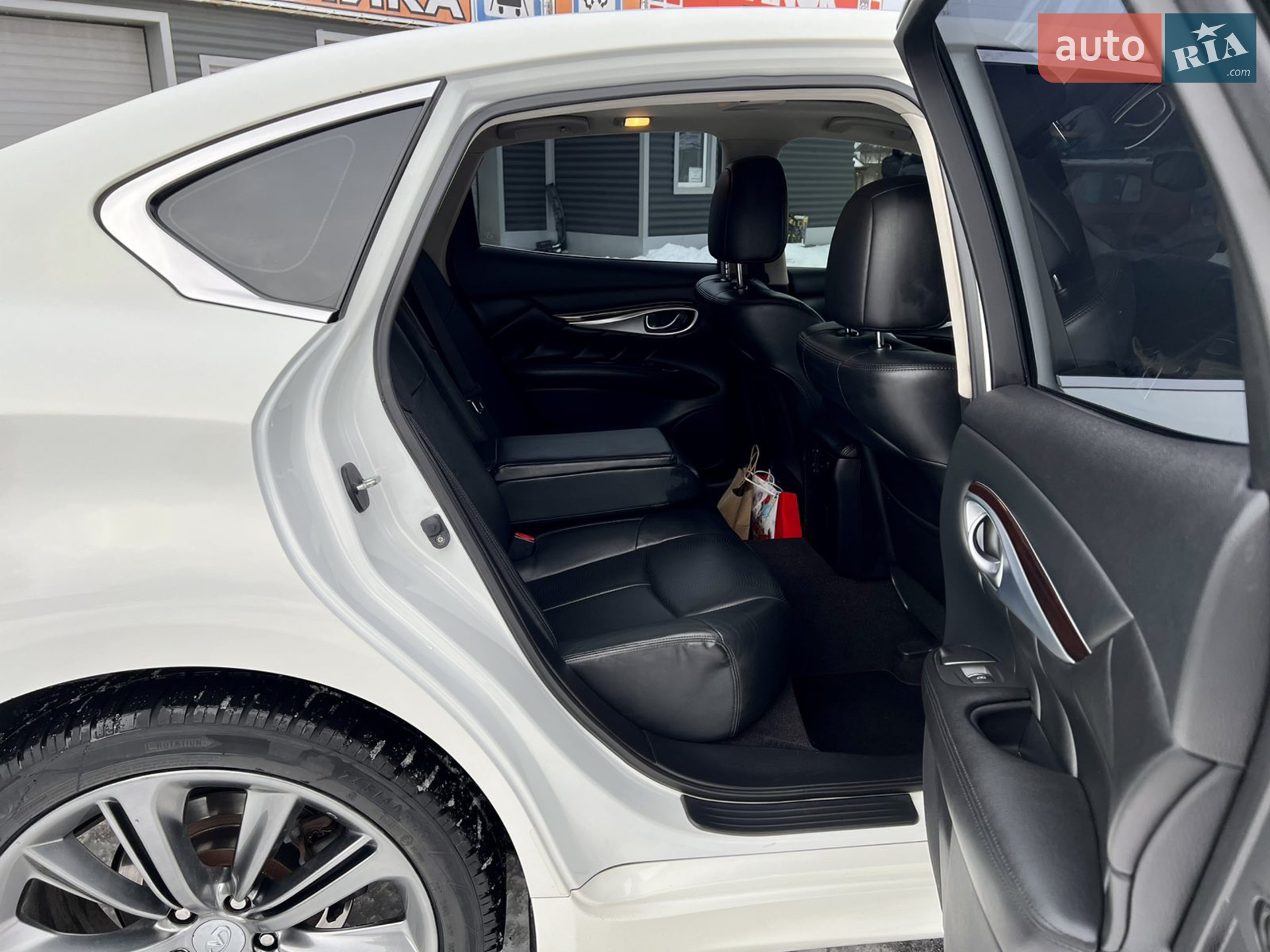 2015 Infiniti Q70 - мініатюра 15