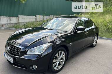 Седан Infiniti Q70 2014 в Києві