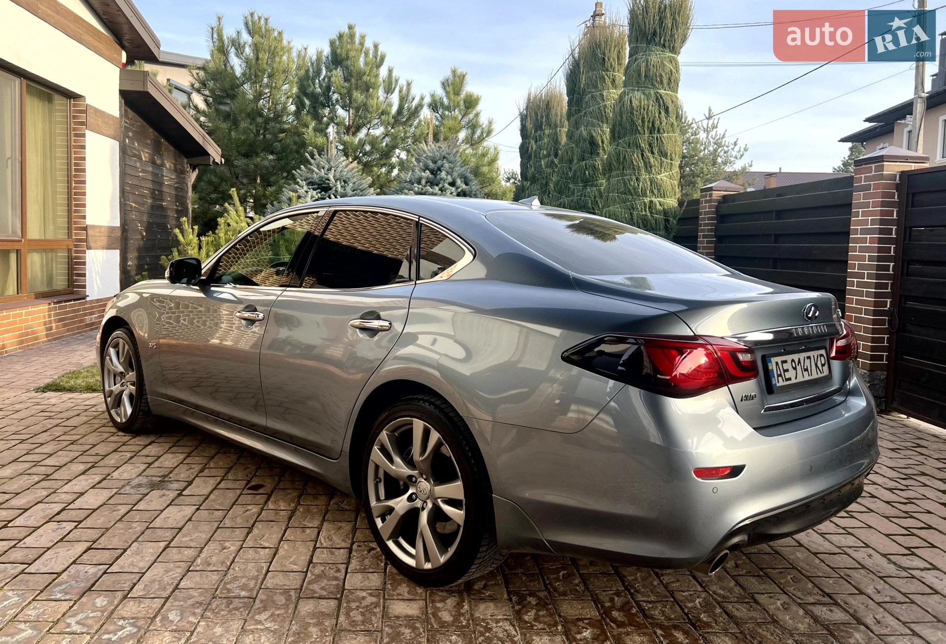 2015 Infiniti Q70 - мініатюра 3