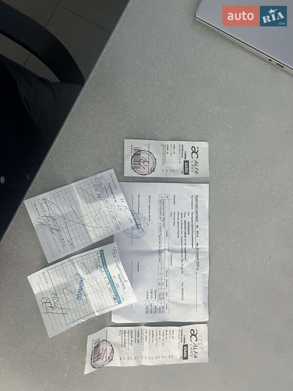 Седан Infiniti Q70 2015 в Дніпрі