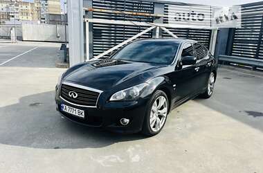 Седан Infiniti Q70 2014 в Киеве