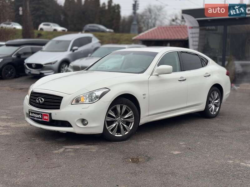 Седан Infiniti Q70 2013 в Виннице