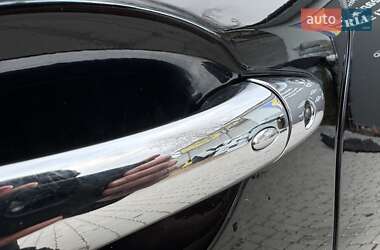 Седан Infiniti Q70 2017 в 