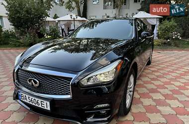 Седан Infiniti Q70 2014 в 
