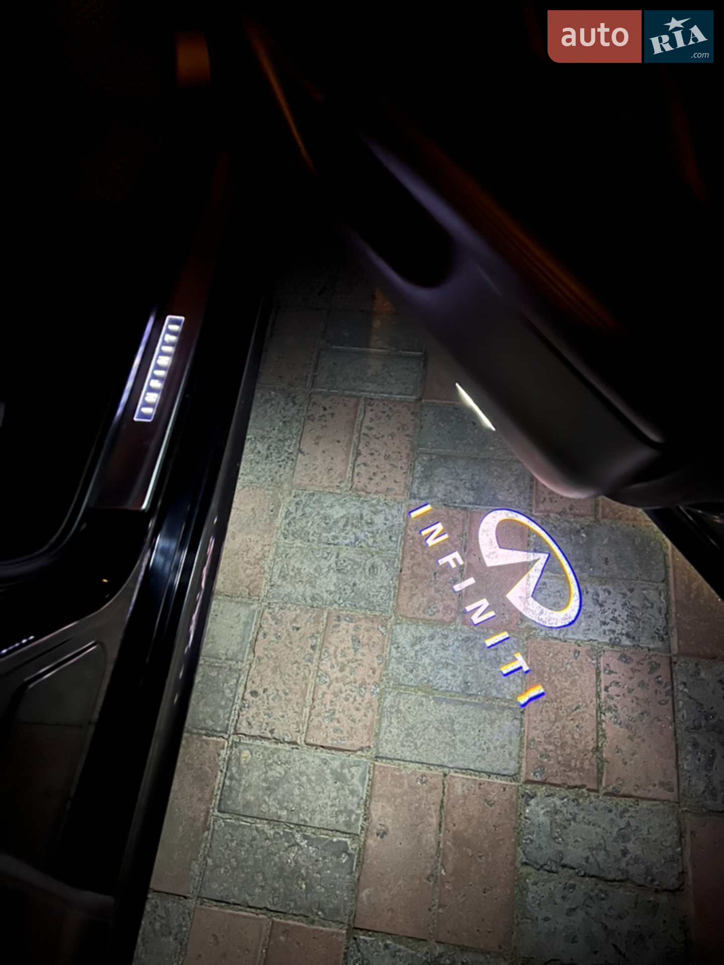 2015 Infiniti Q70 - мініатюра 32