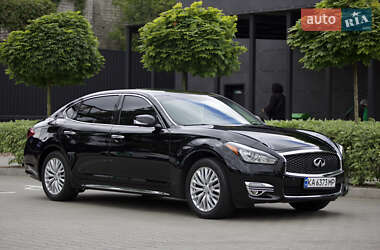 Седан Infiniti Q70 2015 в Києві