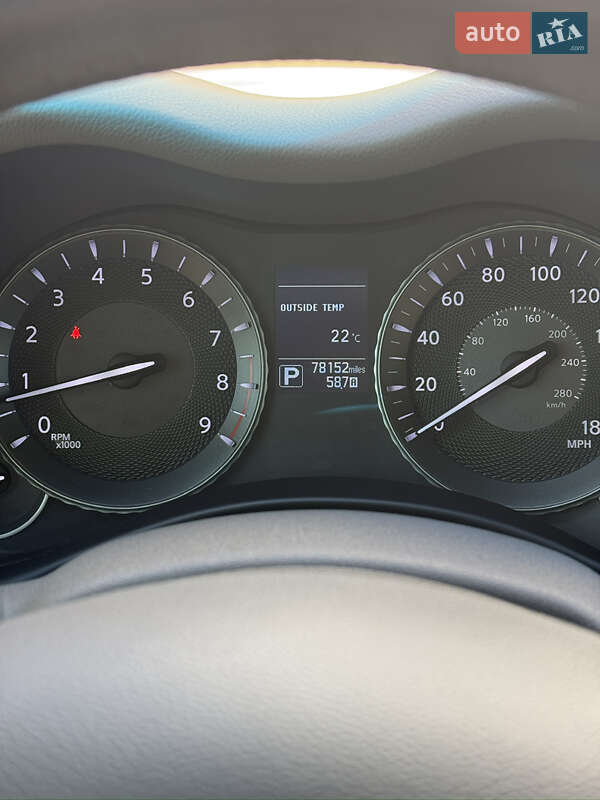 Седан Infiniti Q70 2016 в Києві