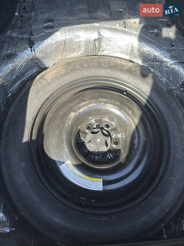 Седан Infiniti Q70 2016 в Києві