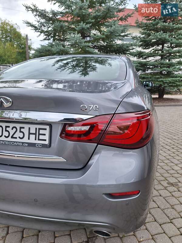 Седан Infiniti Q70 2016 в Сваляве фото 13 Седан Infiniti Q70 2016 в Сваляве