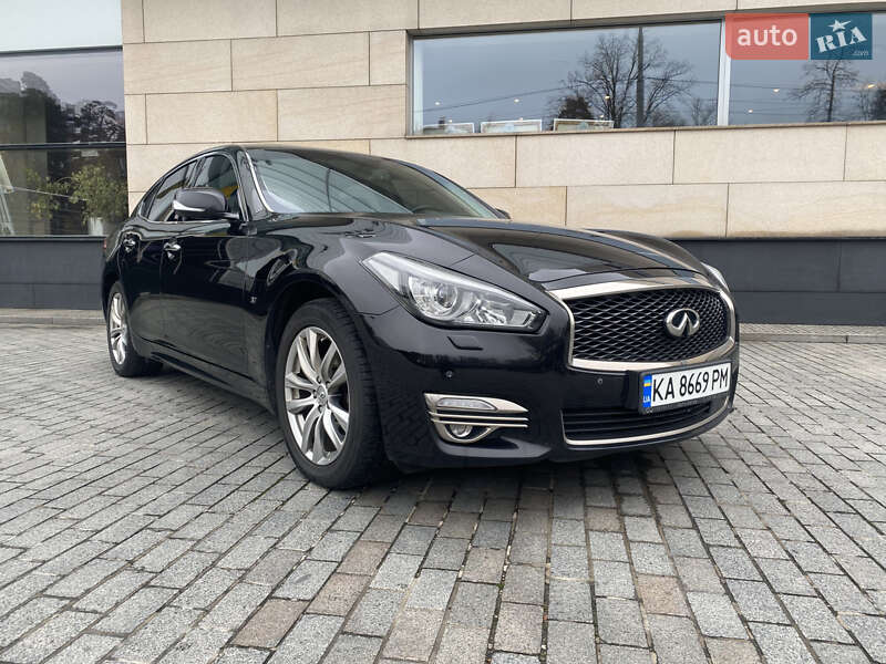 Седан Infiniti Q70 2017 в Києві