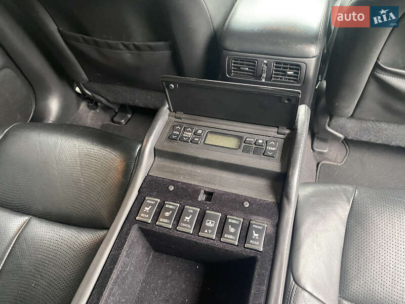 Седан Infiniti Q70 2017 в Києві