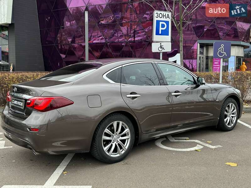Седан Infiniti Q70 2017 в Києві фото 7 Седан Infiniti Q70 2017 в Києві