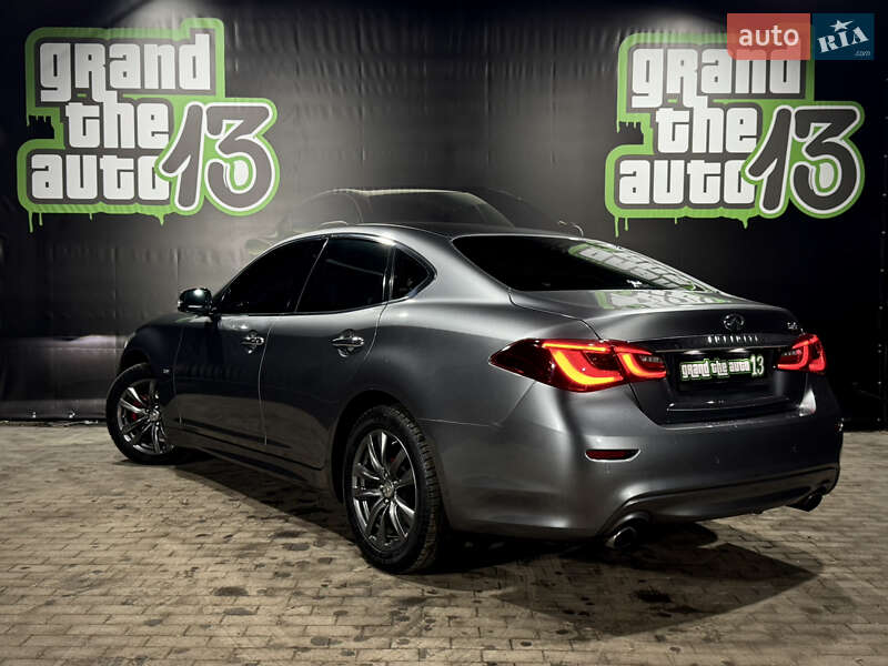 Седан Infiniti Q70 2015 в Одессе