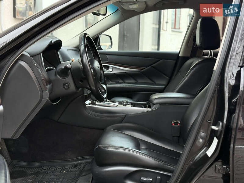 Седан Infiniti Q70 2015 в Могилів-Подільському фото 12 Седан Infiniti Q70 2015 в Могилів-Подільському