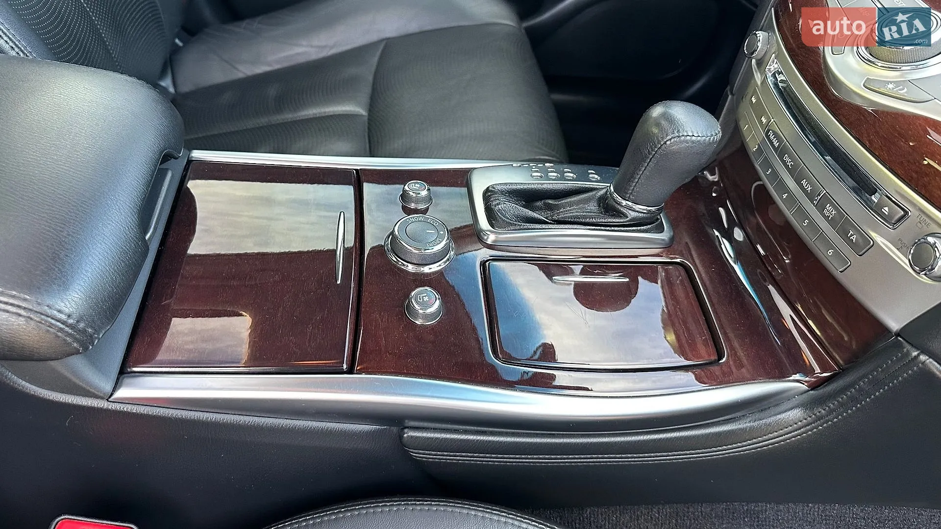 2016 Infiniti Q70 - мініатюра 29