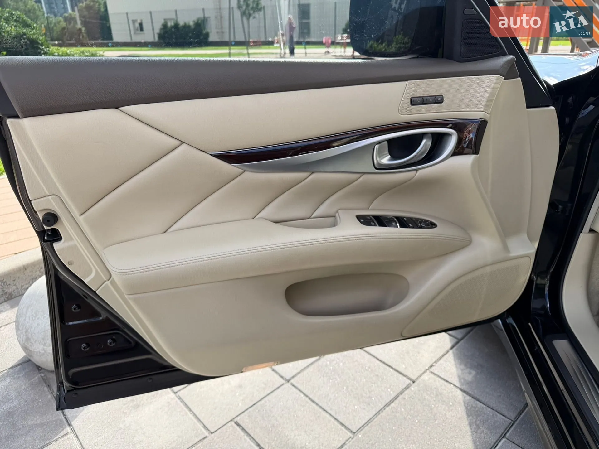 2013 Infiniti Q70 - мініатюра 9
