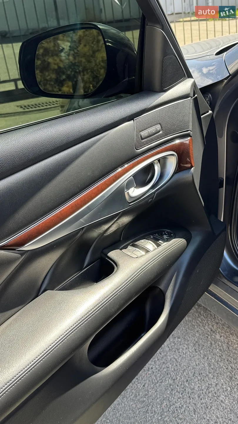 2014 Infiniti Q70 - мініатюра 16