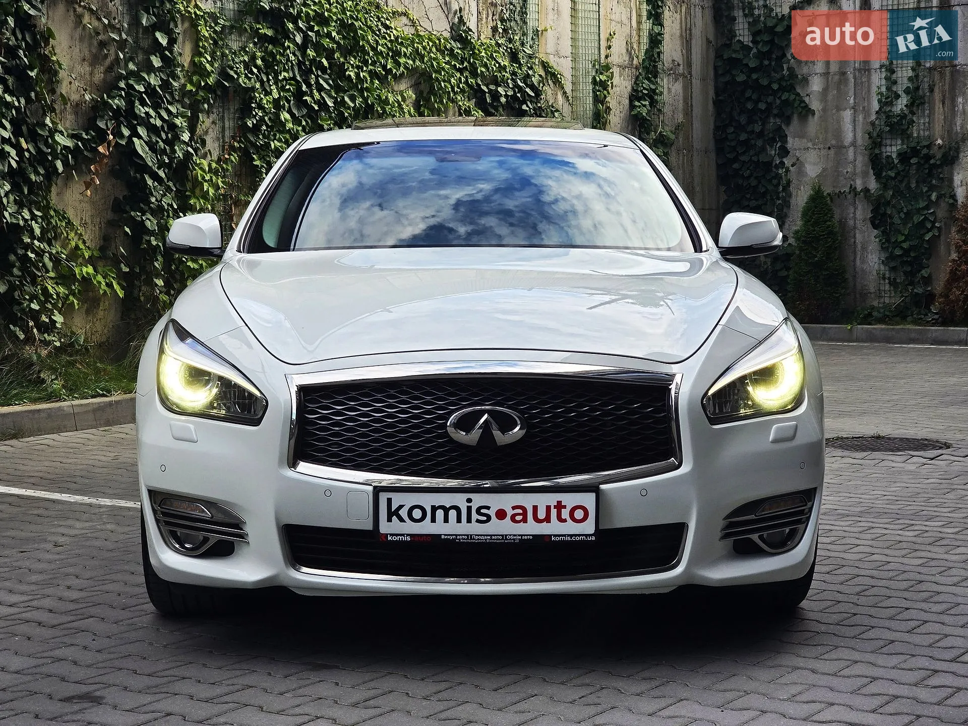 2017 Infiniti Q70 - мініатюра 4