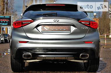 Позашляховик / Кросовер Infiniti QX30 2016 в 