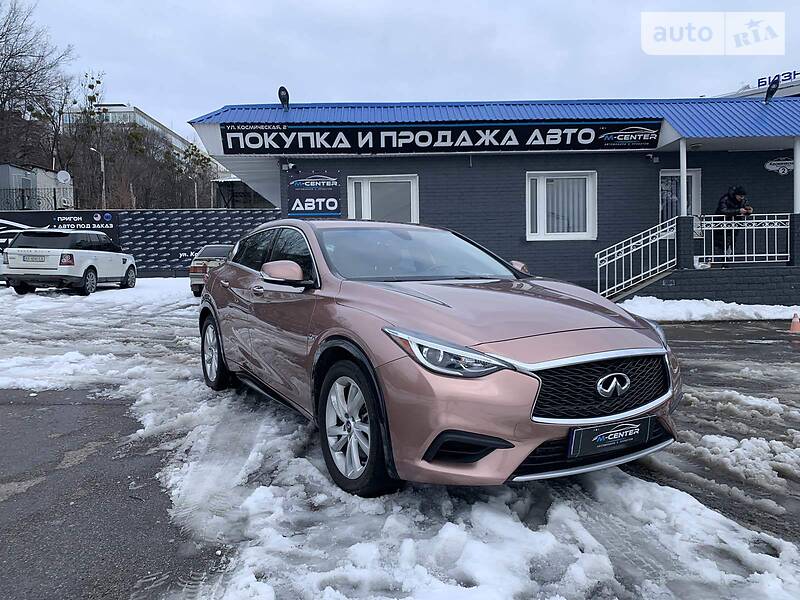 Внедорожник / Кроссовер Infiniti QX30 2017 в Харькове