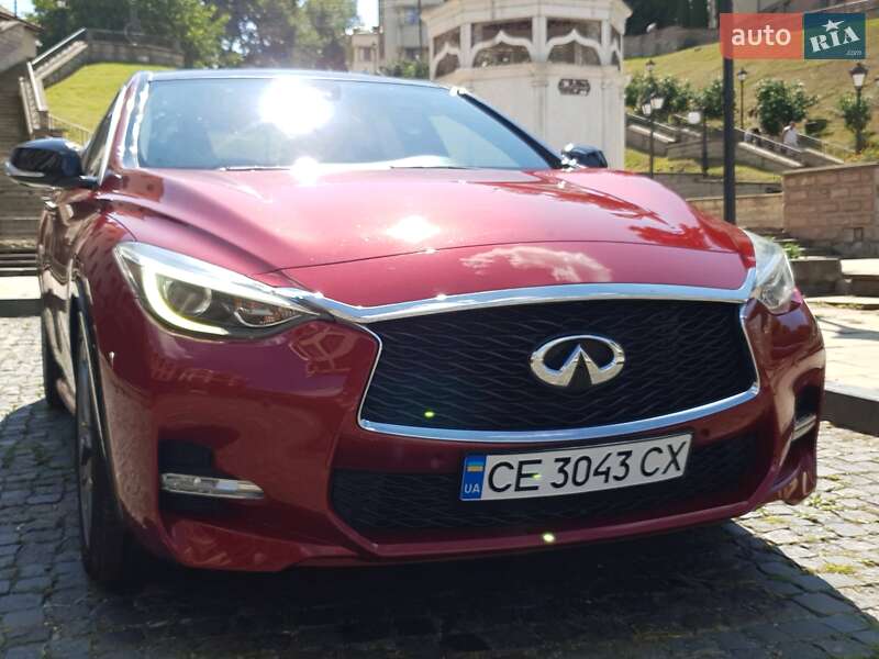 Внедорожник / Кроссовер Infiniti QX30 2016 в Черновцах