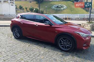 Позашляховик / Кросовер Infiniti QX30 2016 в 