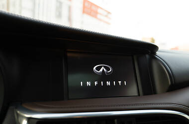 Внедорожник / Кроссовер Infiniti QX30 2016 в 