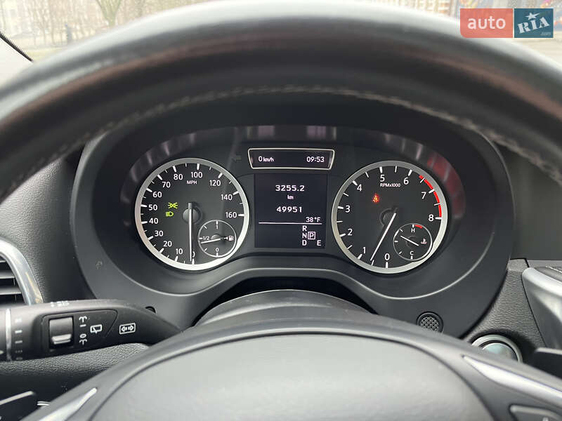 Хэтчбек Infiniti QX30 2017 в Днепре