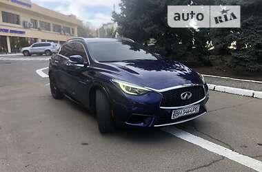 Хэтчбек Infiniti QX30 2016 в 