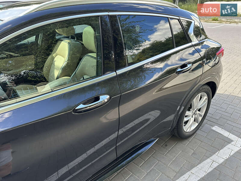 Внедорожник / Кроссовер Infiniti QX30 2018 в Киеве