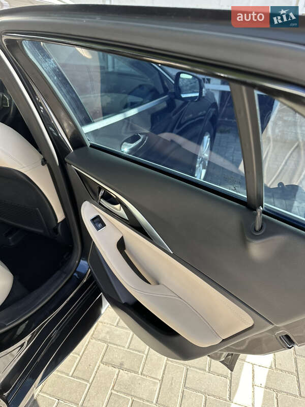 Внедорожник / Кроссовер Infiniti QX30 2018 в Киеве