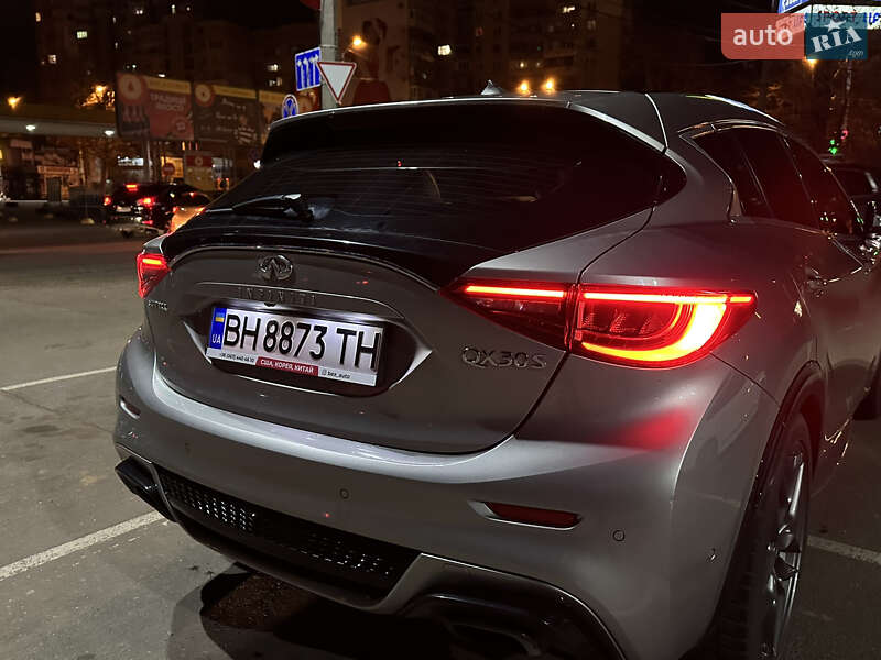 Внедорожник / Кроссовер Infiniti QX30 2017 в Одессе