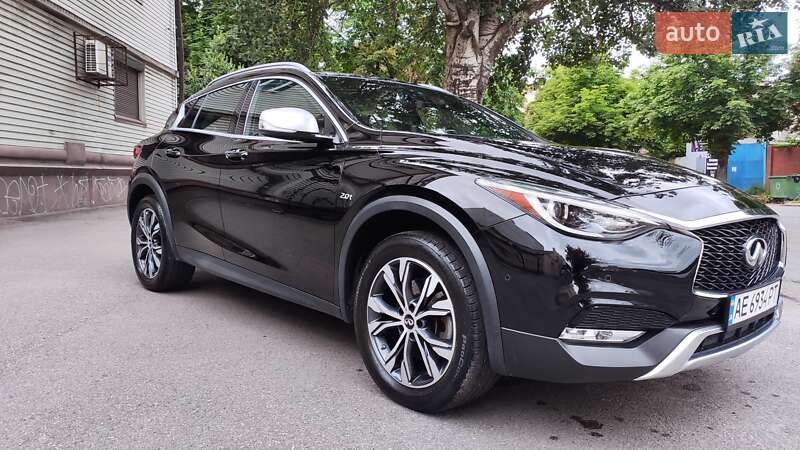 Внедорожник / Кроссовер Infiniti QX30 2016 в Одессе