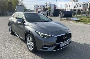 Внедорожник / Кроссовер Infiniti QX30 2017 в Львове