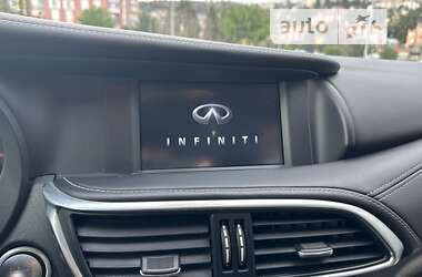 Позашляховик / Кросовер Infiniti QX30 2016 в Києві