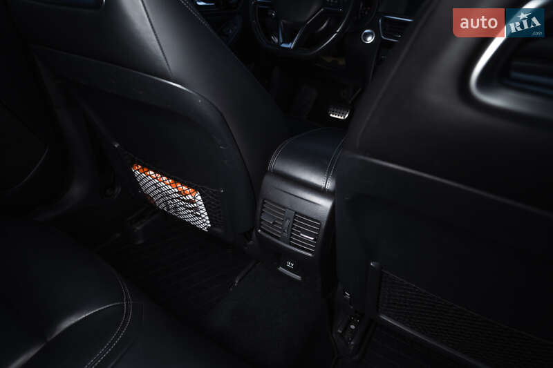 Внедорожник / Кроссовер Infiniti QX30 2017 в Полтаве