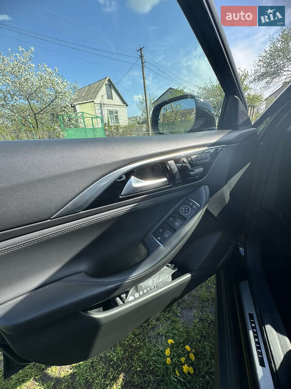 Внедорожник / Кроссовер Infiniti QX30 2018 в Днепре