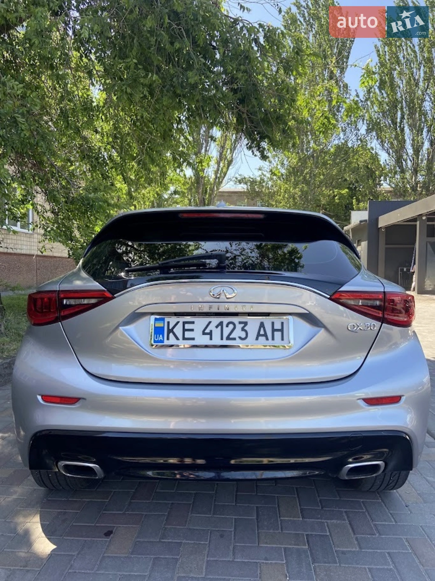 Infiniti QX30 2016 VIN SJKCH5CPXHA033697 фото оголошення 3 з 17