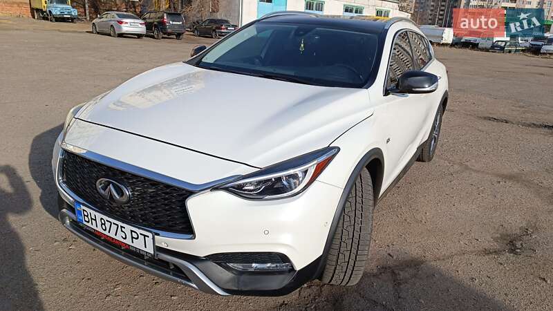 Позашляховик / Кросовер Infiniti QX30 2016 в Одесі