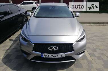 Позашляховик / Кросовер Infiniti QX30 2017 в Мукачевому