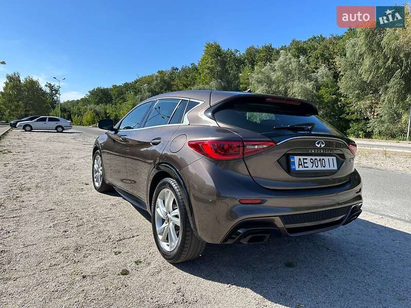 Внедорожник / Кроссовер Infiniti QX30 2017 в Днепре фото 4 Внедорожник / Кроссовер Infiniti QX30 2017 в Днепре