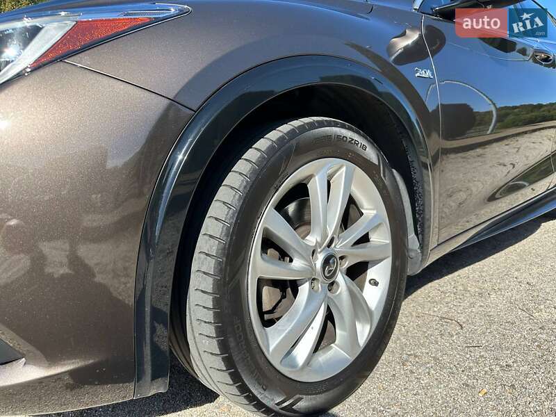 Внедорожник / Кроссовер Infiniti QX30 2017 в Днепре фото 15 Внедорожник / Кроссовер Infiniti QX30 2017 в Днепре