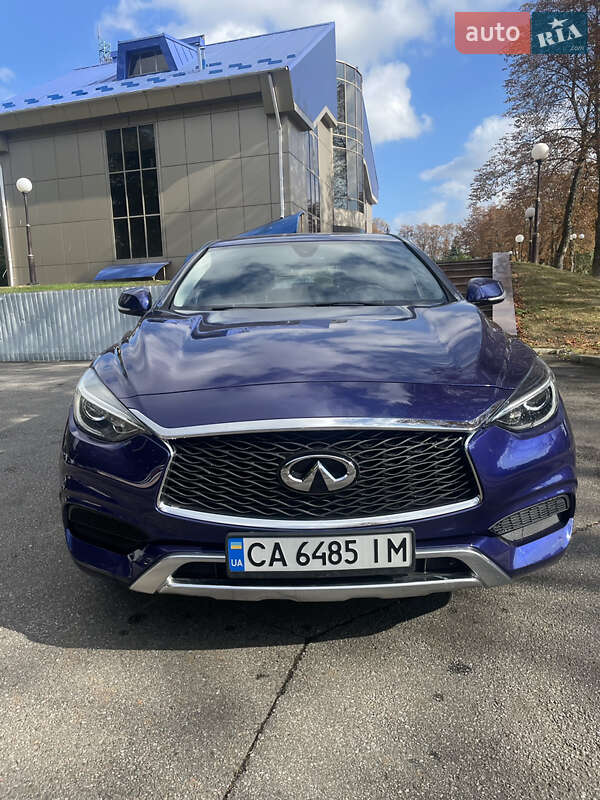 Внедорожник / Кроссовер Infiniti QX30 2017 в Киеве