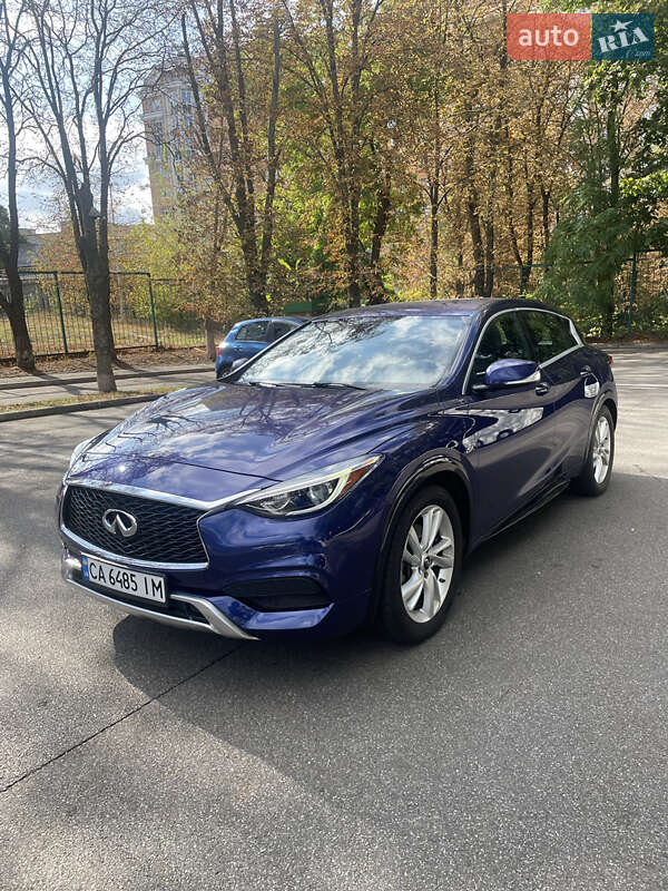 Внедорожник / Кроссовер Infiniti QX30 2017 в Киеве