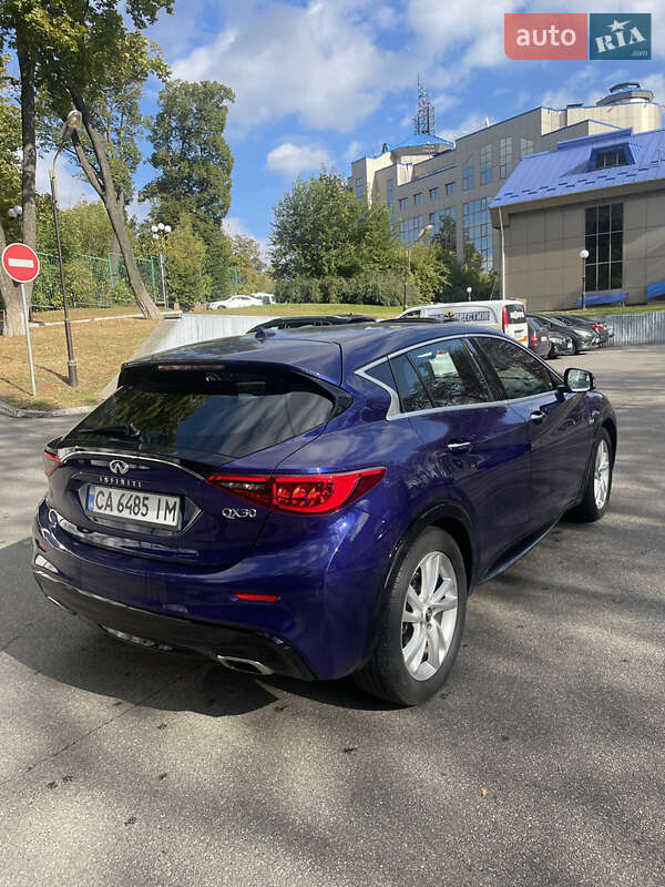 Внедорожник / Кроссовер Infiniti QX30 2017 в Киеве