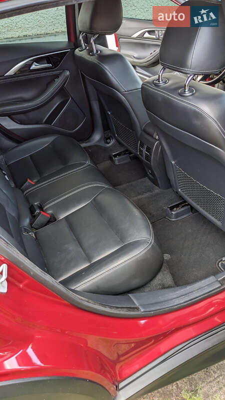 Внедорожник / Кроссовер Infiniti QX30 2016 в Ровно