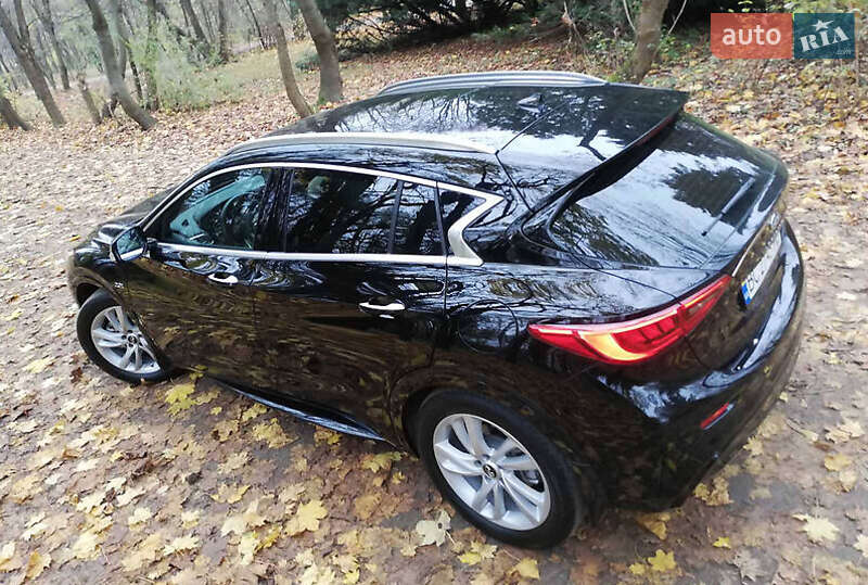 Внедорожник / Кроссовер Infiniti QX30 2018 в Львове