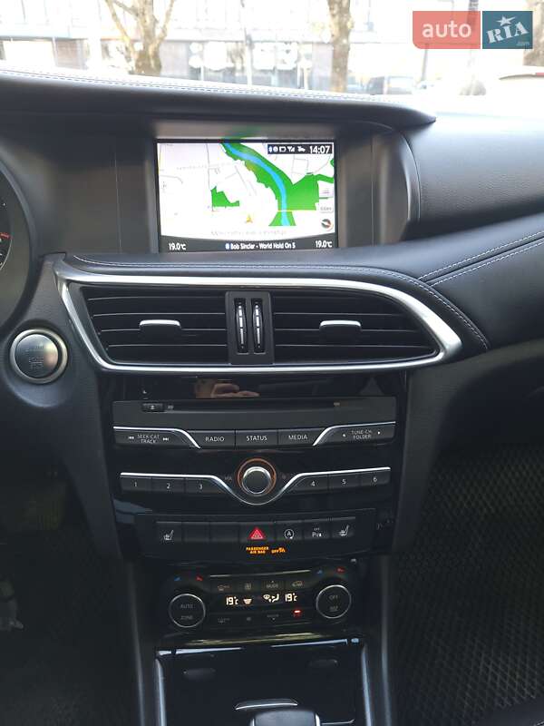 Внедорожник / Кроссовер Infiniti QX30 2017 в Ужгороде