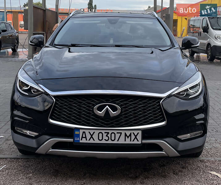 Infiniti QX30 2016